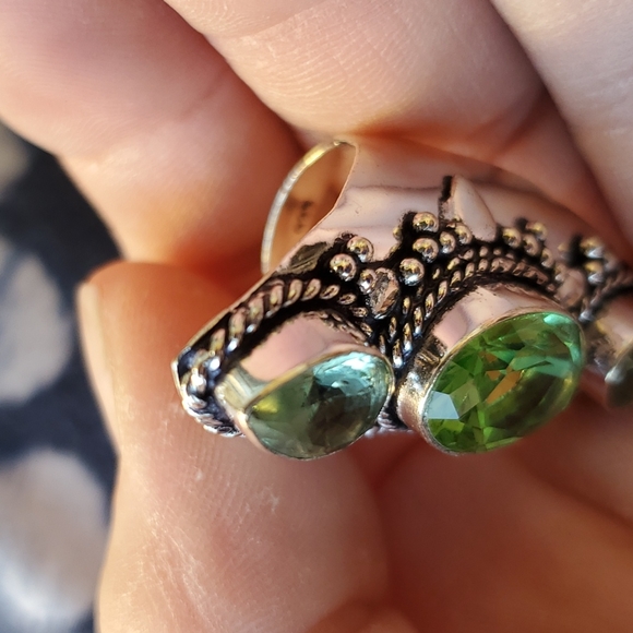 New Tsavorite 925 Silver Statement Ring. - Picture 15 of 16